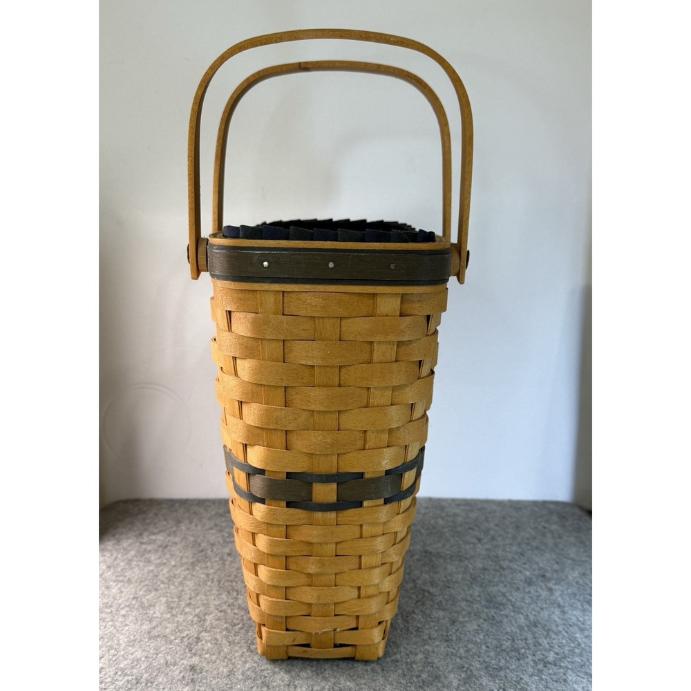 Longaberger Collector's Club Membership 10" Basket 2000 - Picture 2 of 11